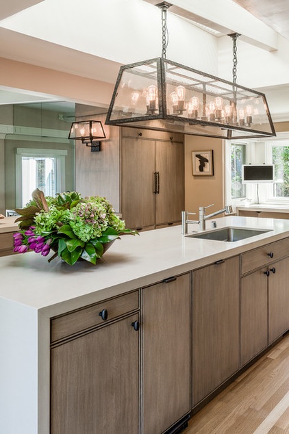 Kitchen of the Week: Warm Serenity in an Entertaining-Friendly Space