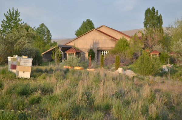 My Houzz: Oregon Landscape Inspires a Painter’s Dream Home and Studio