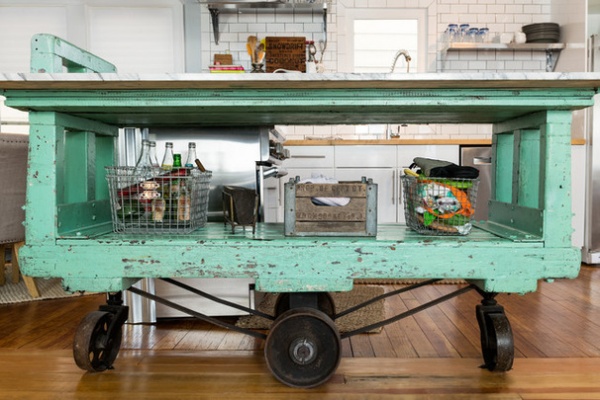 Kitchen Recipes: Factory Cart Inspires a Dream Cooking Space