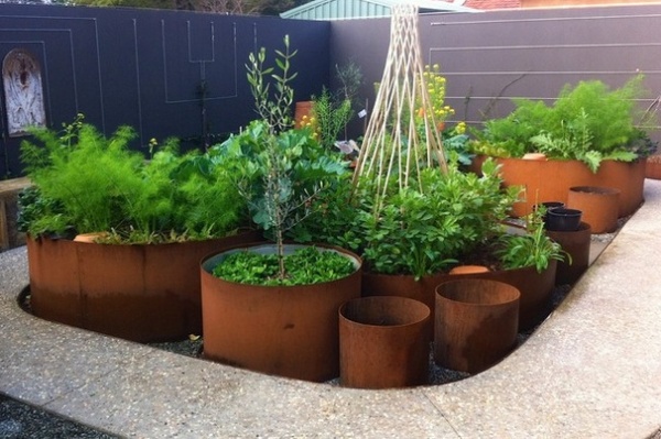 Eclectic Landscape by sustainable garden design perth