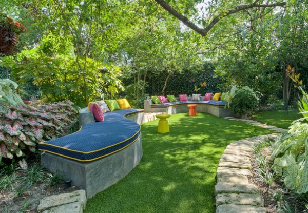 Eclectic Patio by Harold Leidner Landscape Architects