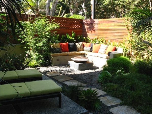 Contemporary Landscape by debora carl landscape design