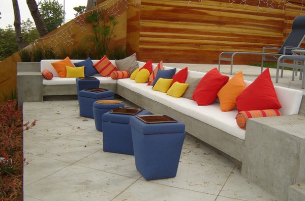 10 Outdoor Banquettes Create Fresh-Air Seating With Style