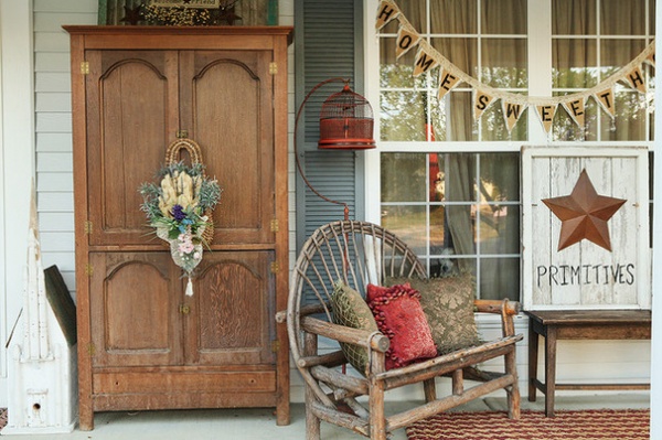 Shabby chic Porch by Julie Ranee Photography