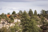 Houzz Tour: Red Rock Desert Views in a Utah Wilderness Retreat