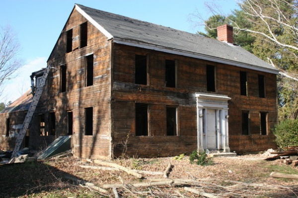 Houzz Tour: Family Reimagines the New England Farmhouse