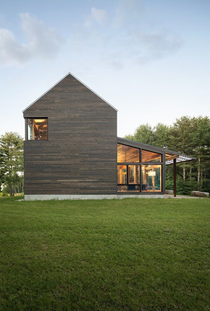 Houzz Tour: Family Reimagines the New England Farmhouse