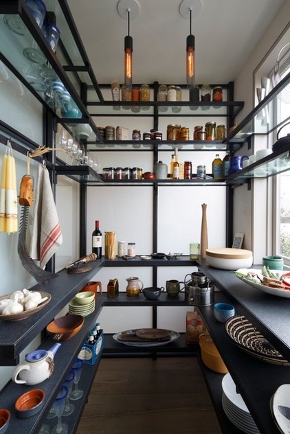 9 Questions to Ask When Planning a Kitchen Pantry