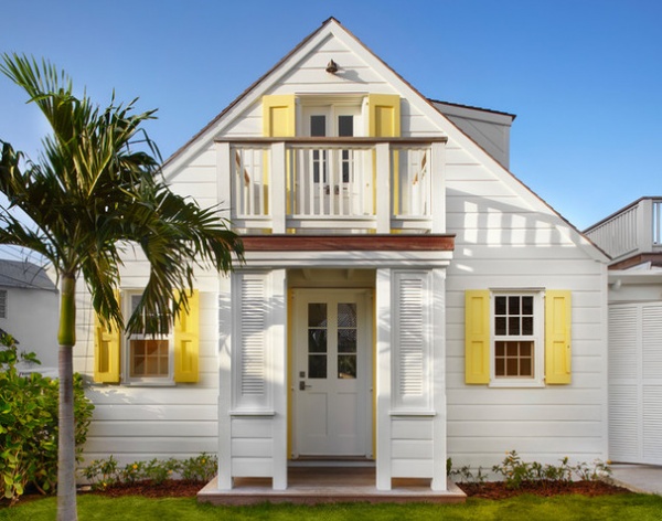 Beach Style Exterior by Laura Hay DECOR & DESIGN Inc.