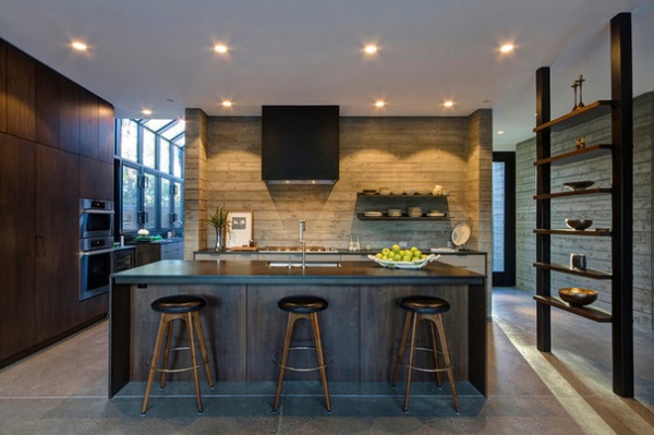 Houzz Tour: A Noir Farmhouse in Napa