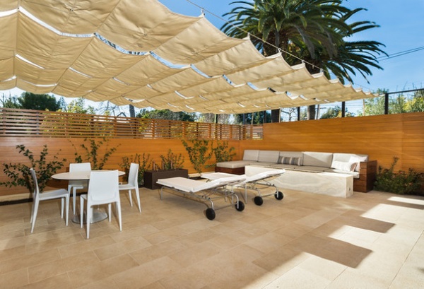 Modern Patio by Kurt Krueger Architect