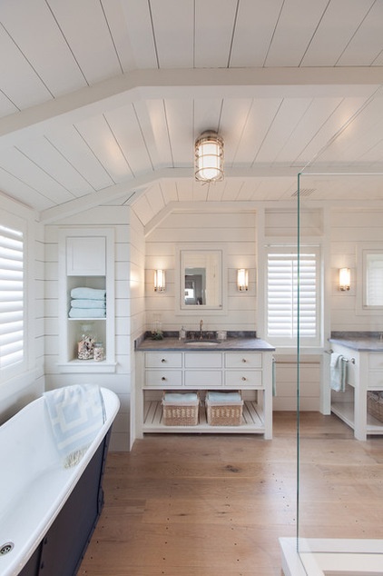 Beach Style Bathroom by Jonathan Raith Inc.