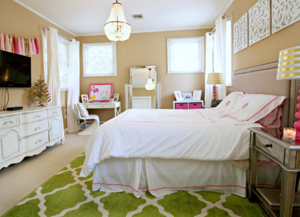 Beach Style Bedroom by Mina Brinkey