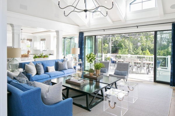 Houzz Tour: Light and Easy in Newport Beach