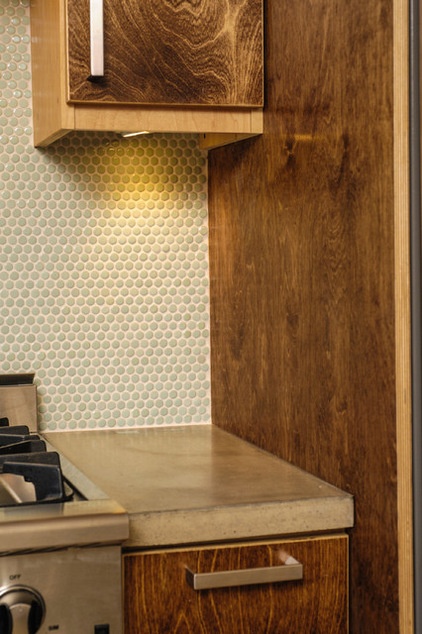 10 Top Backsplashes to Pair With Concrete Counters