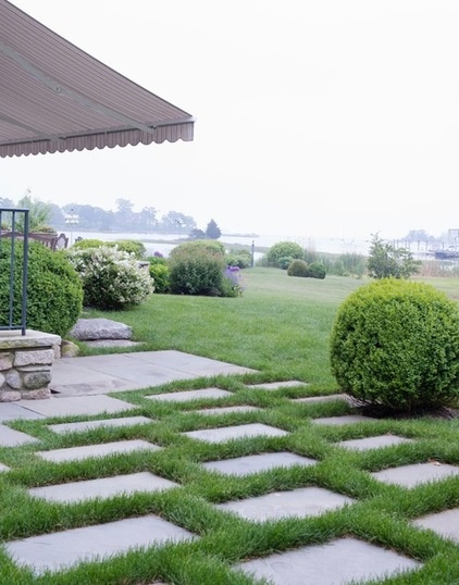 Traditional Landscape by Sasco Farms Landscape Design