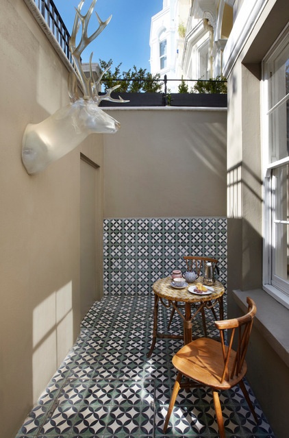 10 Great Design Moves for a Small Courtyard