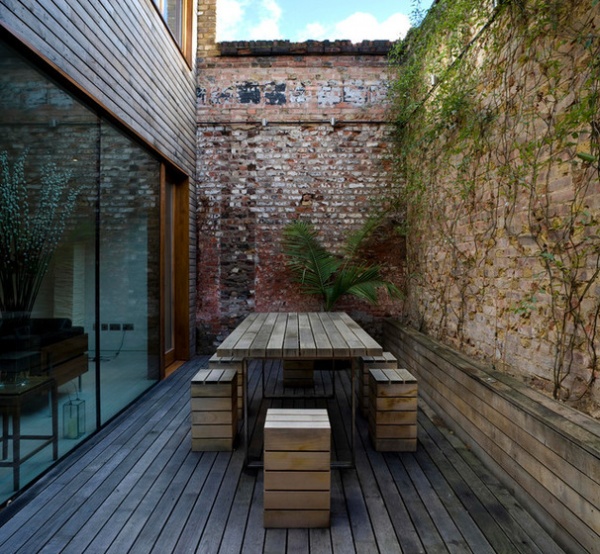 10 Great Design Moves for a Small Courtyard