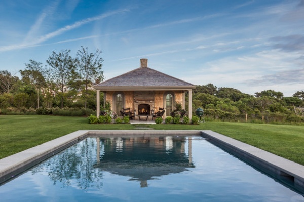 Beach Style Pool by Jonathan Raith Inc.