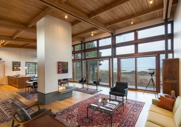 Houzz Tour: Cape Cod’s  Midcentury Modern Tradition Comes to Life