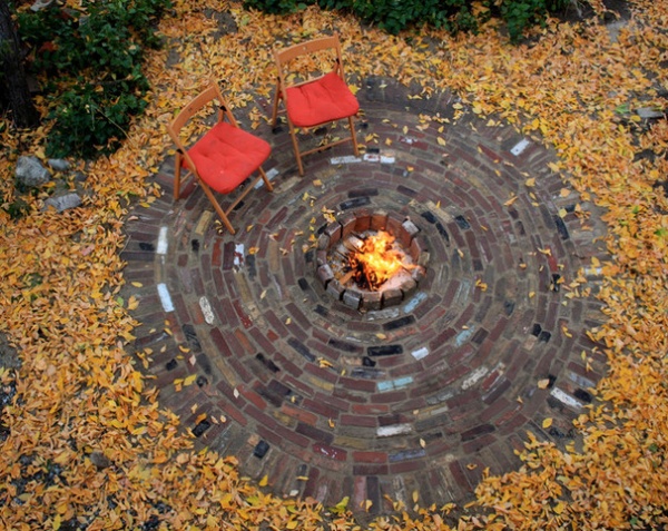 Reclaimed Brick Brings History and Charm to the Garden