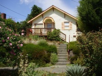 Houzz Tour:  Happiness Reigns in a Seattle Home