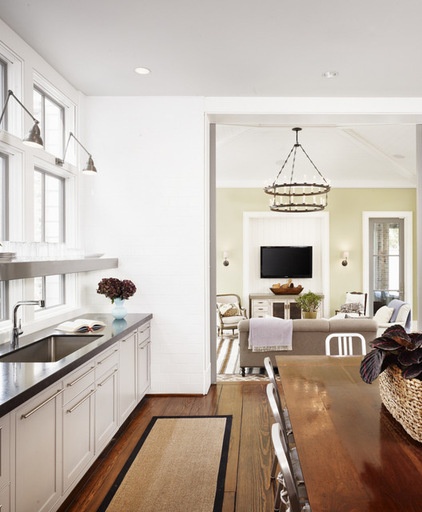 Houzz Tour: Casual Elegance With a Touch of Farmhouse Style