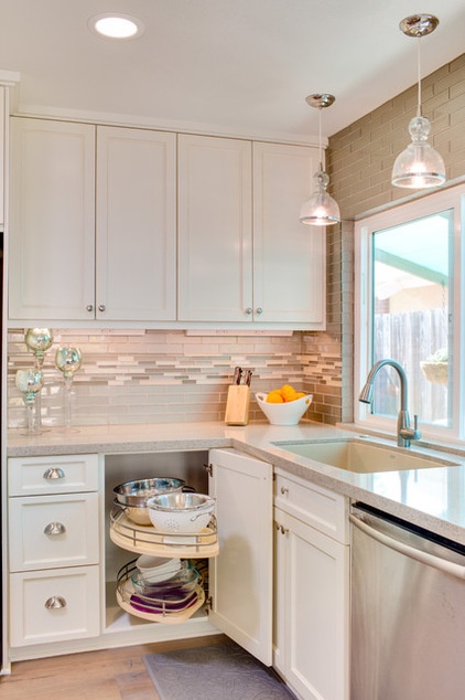 Kitchen of the Week: Coastal Kitchen Honors a Beloved Husband