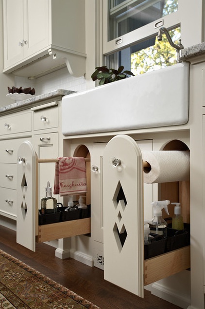 Traditional Kitchen by David Heide Design Studio