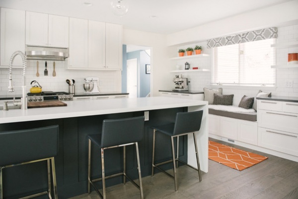 Before and After: Modern Update Blasts a '70s Kitchen Out of the Past