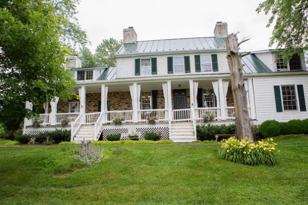 My Houzz: Farmhouse Style in a Virginia Bed-and-Breakfast