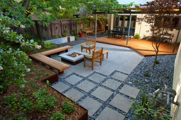 Patio Details: Simple Materials Make for a Sophisticated Space