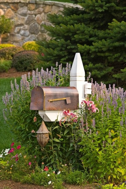 Houzz Call: Show Us Your Mailbox!