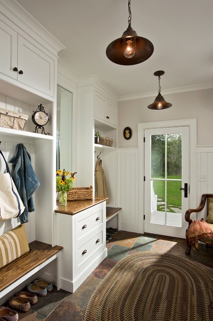 New This Week: 5 Farmhouse-Style Entryways We Want to Come Home To