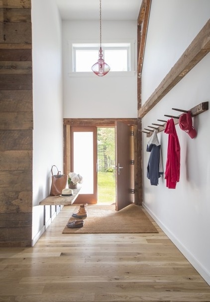 New This Week: 5 Farmhouse-Style Entryways We Want to Come Home To