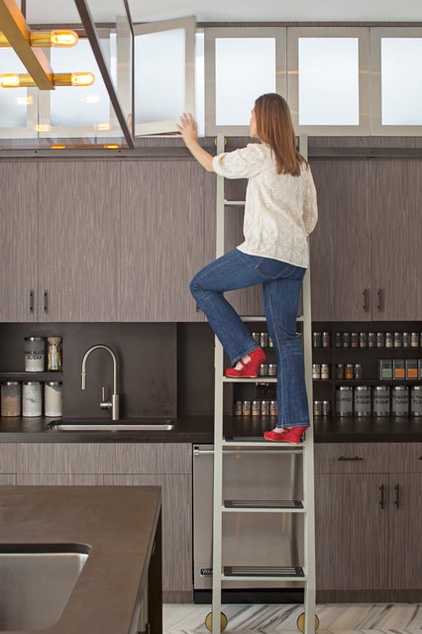 Contemporary Kitchen by Rethink Design Studio