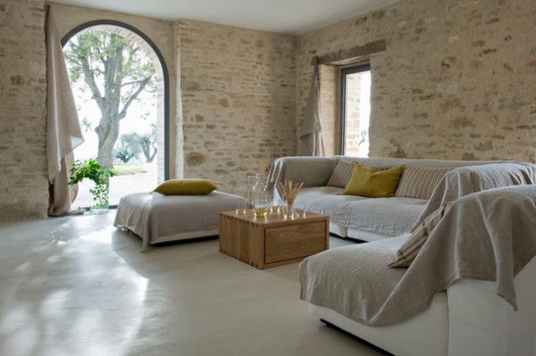 Mediterranean Living Room by Nicolas Matheus Photographe