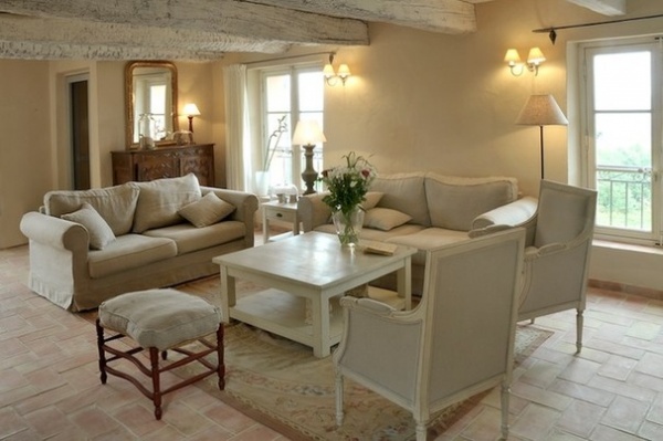 Traditional Family Room by Décoration et provence