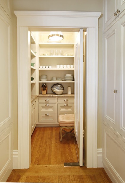 Traditional Kitchen by Gast Architects