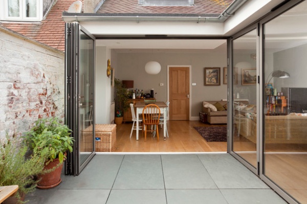 Modern Patio by ARCH-angels Architects