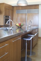 How to Clean Stainless Steel Appliances and Surfaces