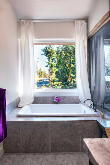 Modern Bathroom by Zola Windows