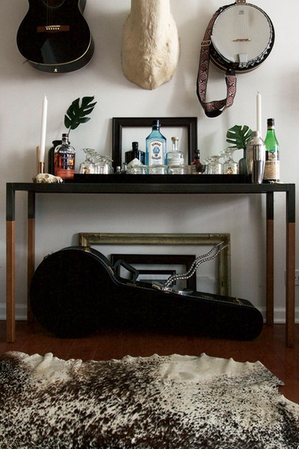 My Houzz: Classic Black and White Design in a Chicago Condo