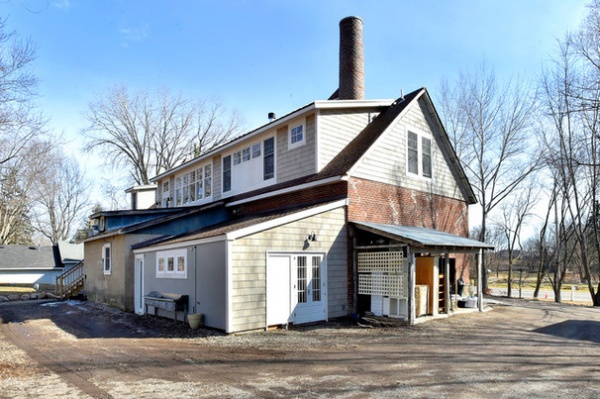 Houzz Tour: Life in a 19th-Century Creamery