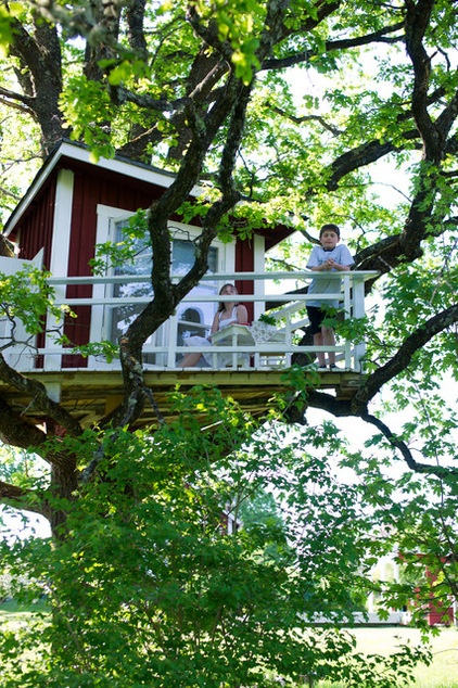 World of Design: 10 Treehouses to Send Your Spirits Soaring