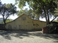 A Rebuilt Barn Pulls Some Neat Tricks