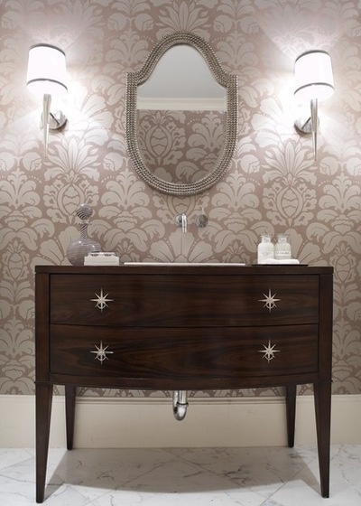 Vanity Hardware That Adds a Stylish Touch to the Bath